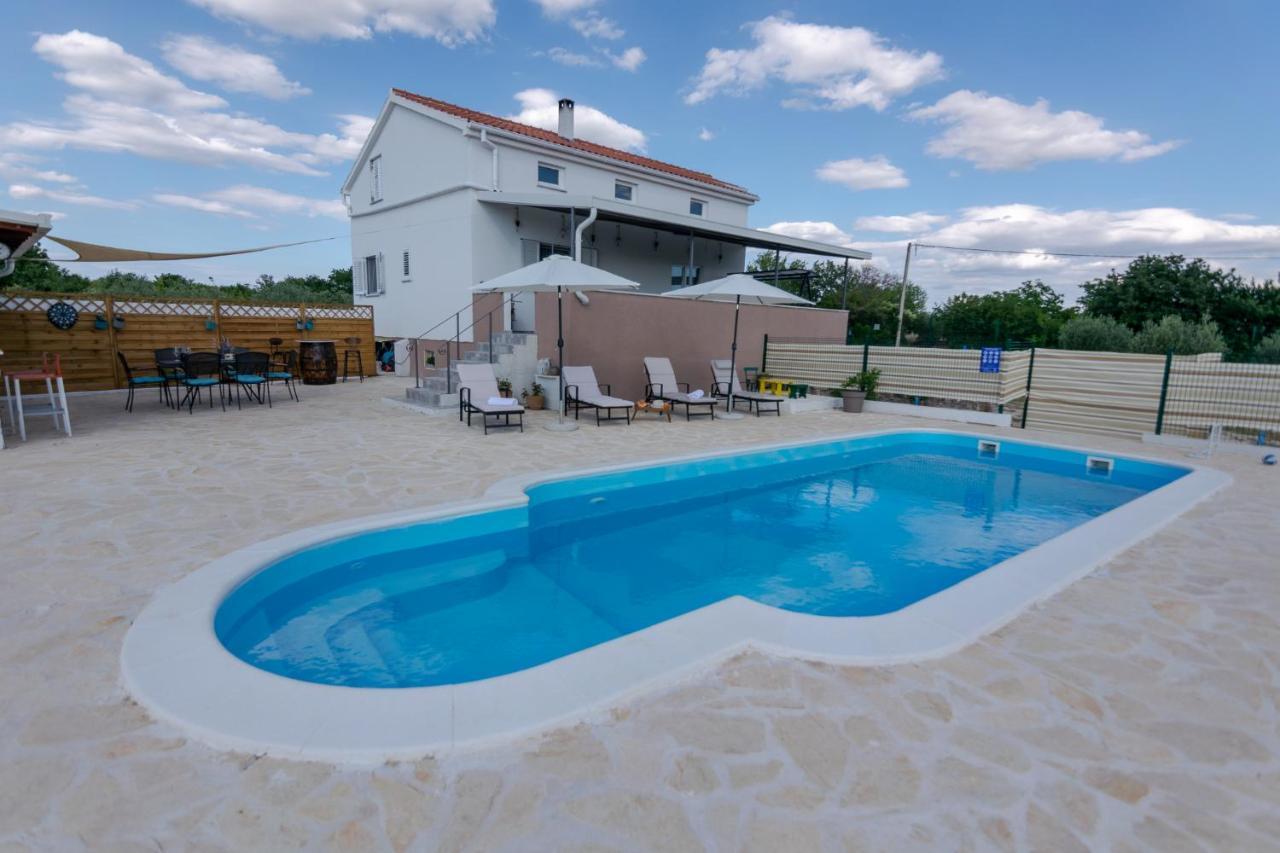Villa Kuca Za Odmor M&J Benkovac Esterno foto