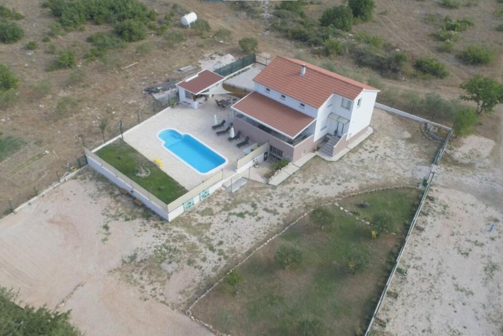 Villa Kuca Za Odmor M&J Benkovac Esterno foto