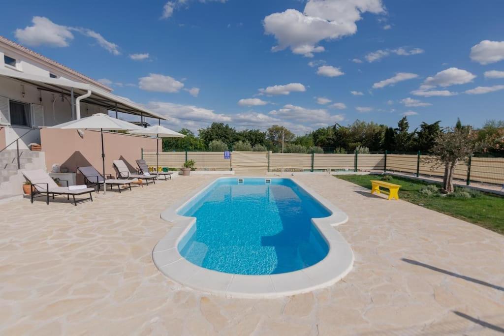 Villa Kuca Za Odmor M&J Benkovac Esterno foto