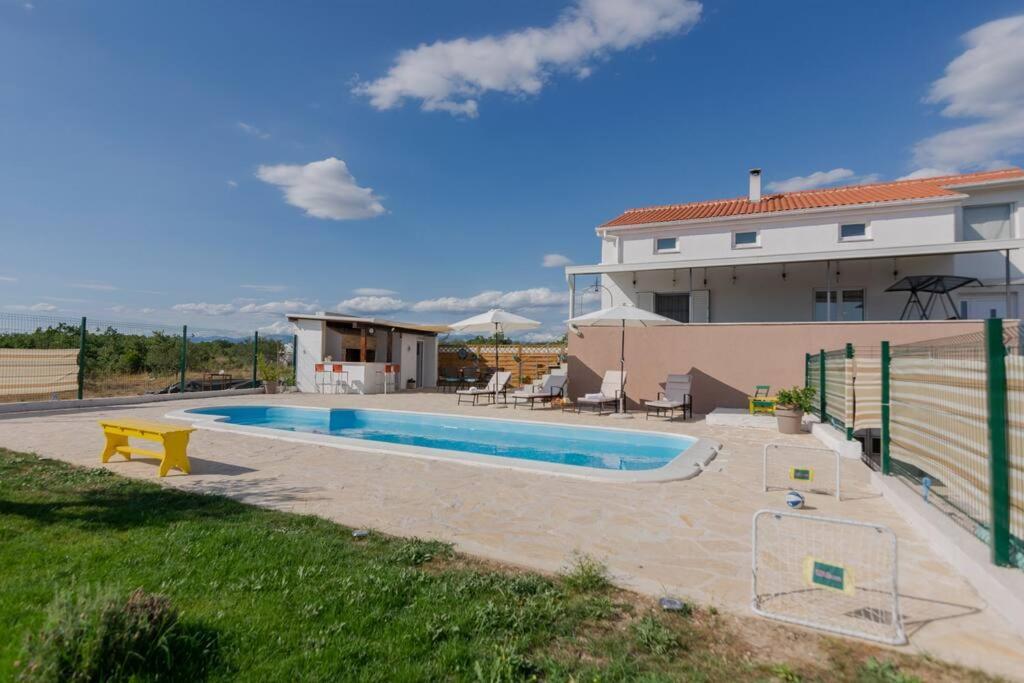 Villa Kuca Za Odmor M&J Benkovac Esterno foto