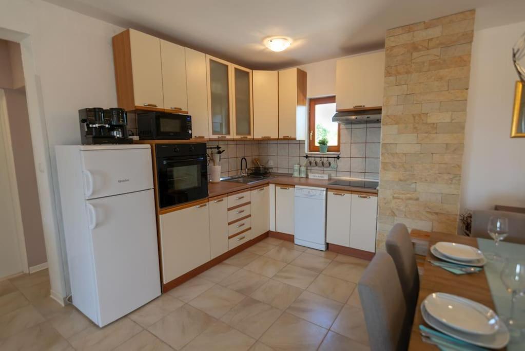 Villa Kuca Za Odmor M&J Benkovac Esterno foto